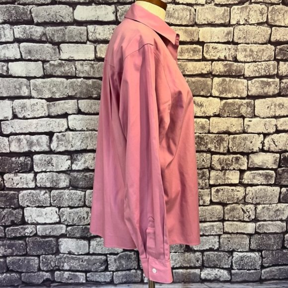 Talbots Pink Wrinkle Resistant Long Sleeve Button Down Blouse Size 10 - Picture 8 of 9